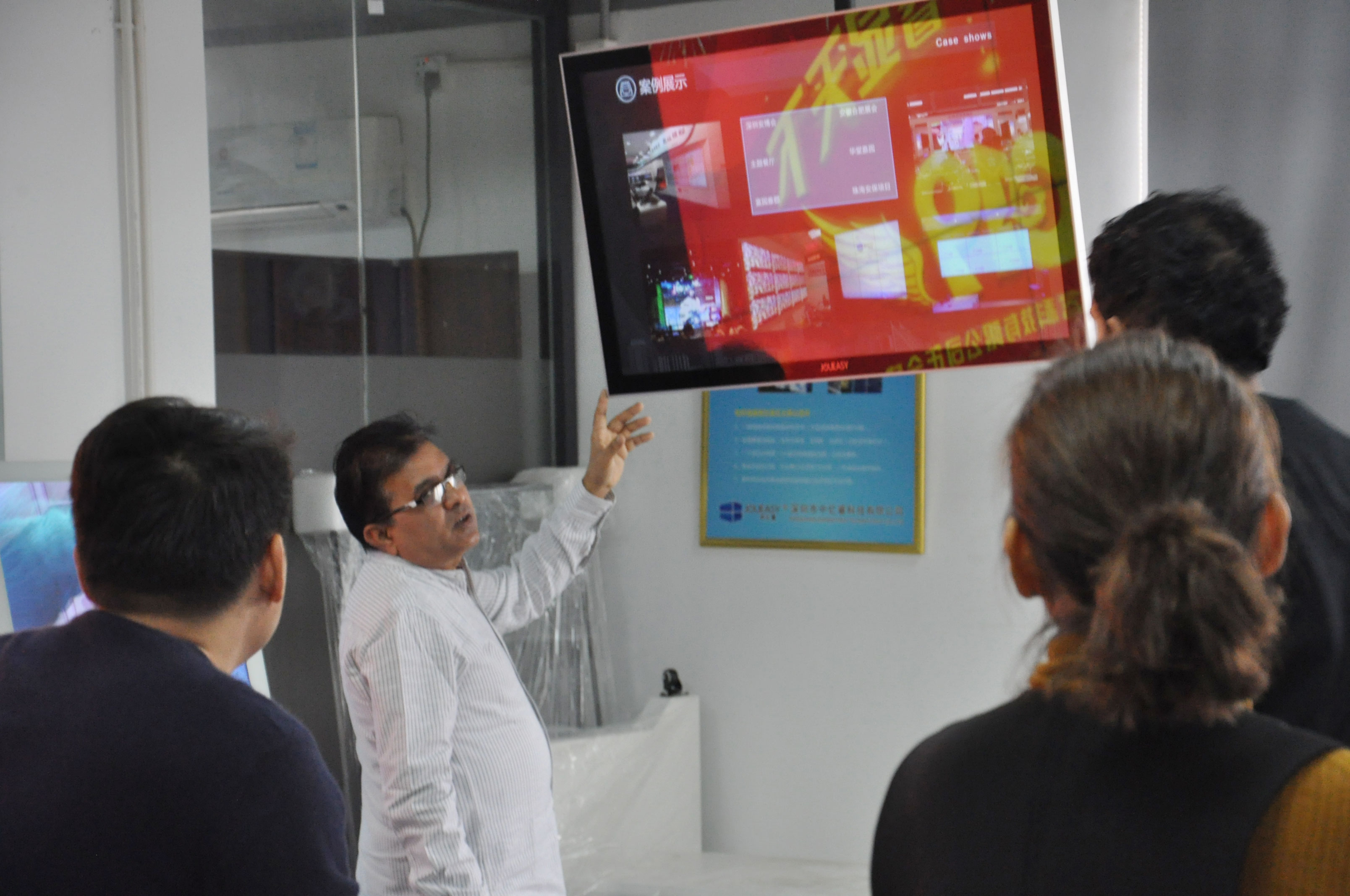 中億?？蛻粢?jiàn)證