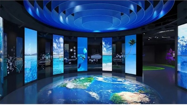 揭秘：弧形開合屏幕，未來科技新寵兒！